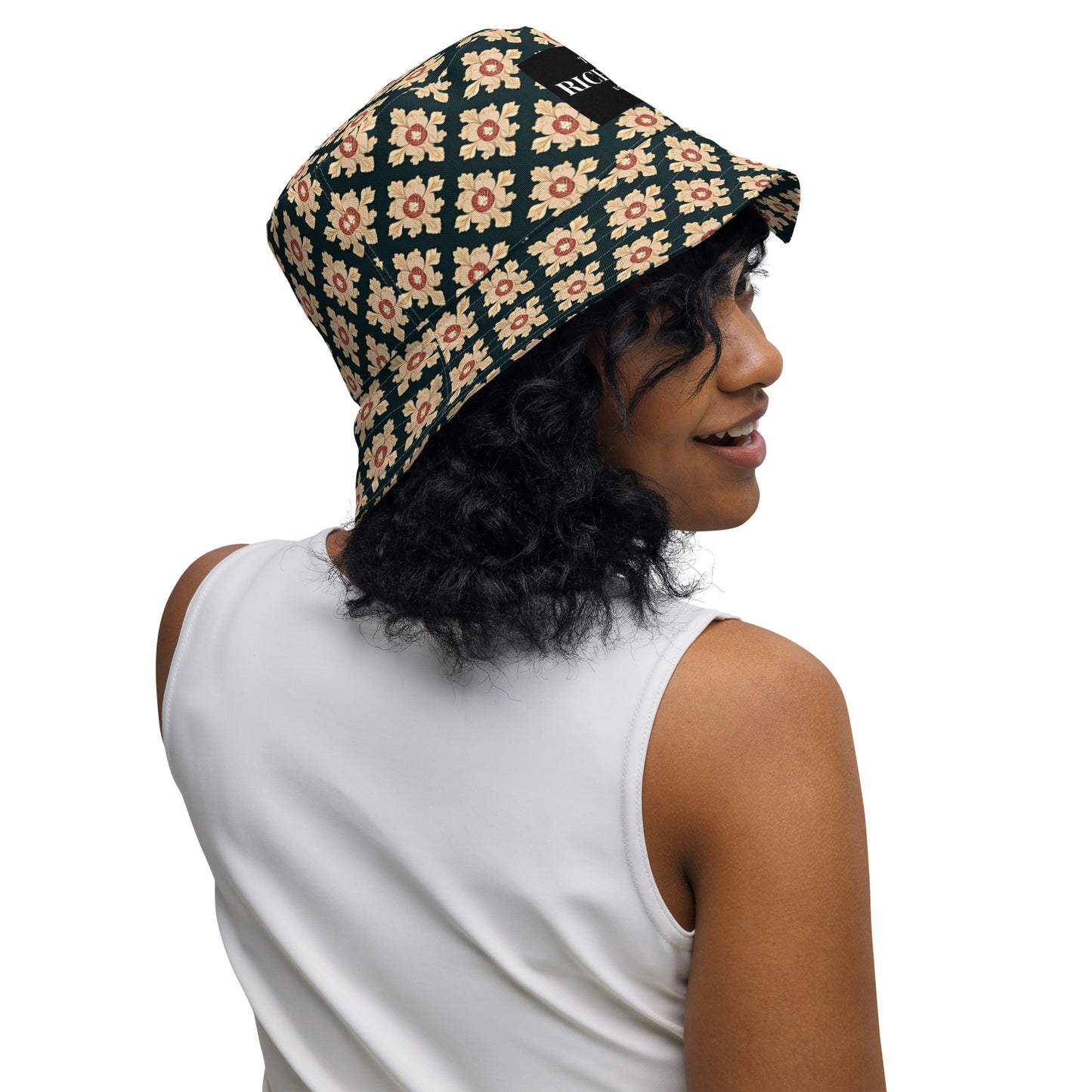 Reversible bucket hat