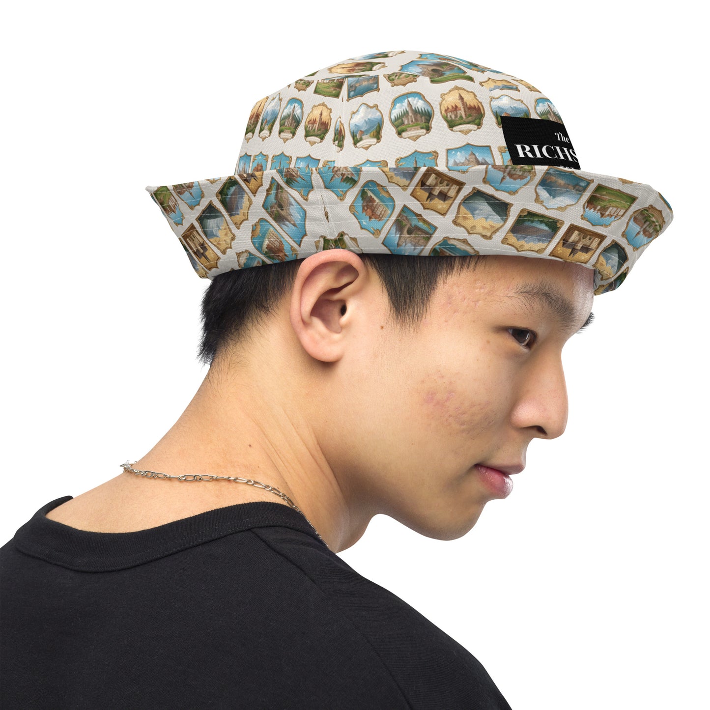 Reversible bucket hat