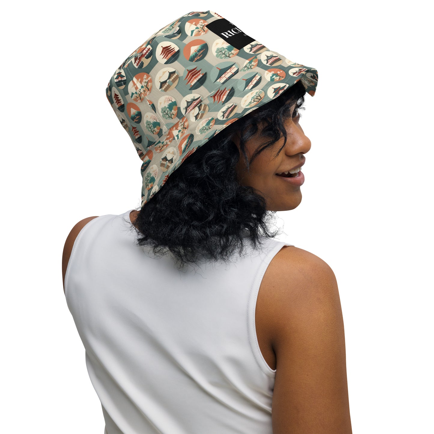 Reversible bucket hat