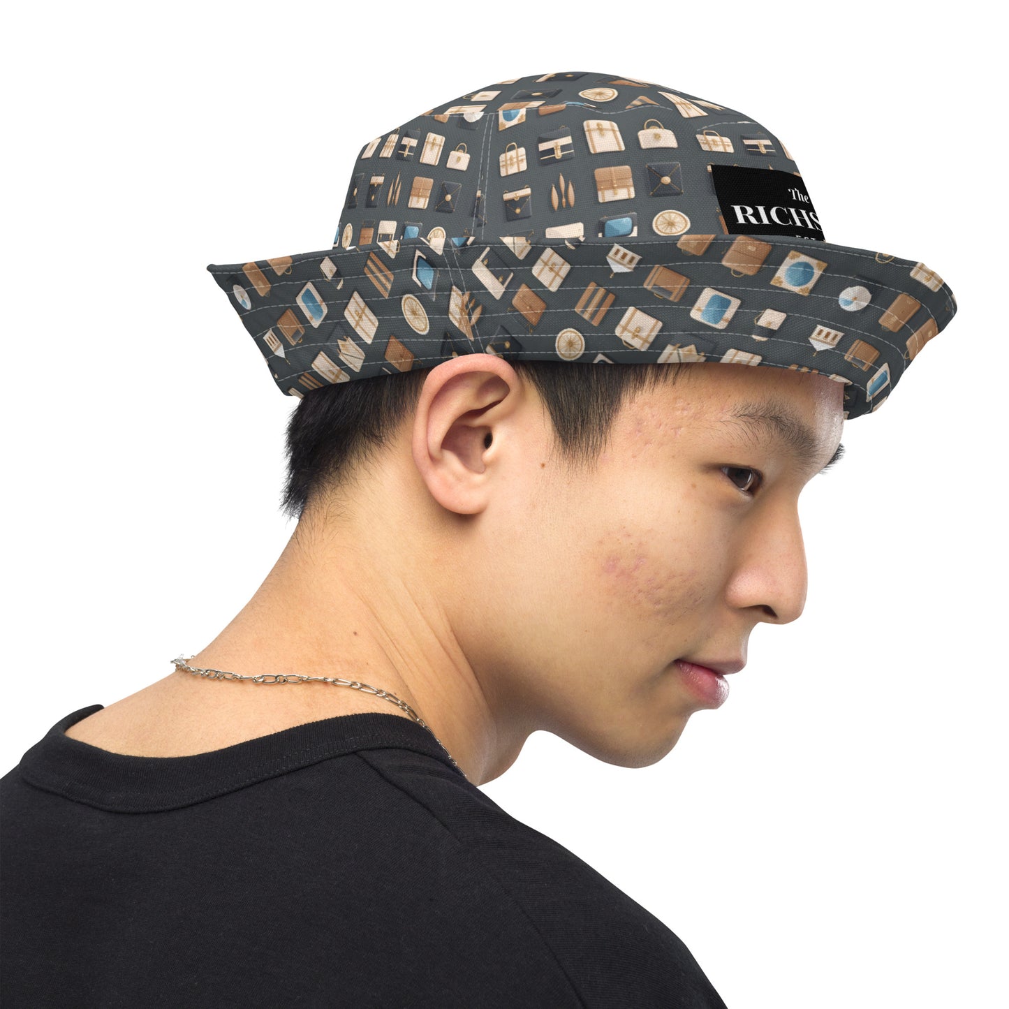 Reversible bucket hat