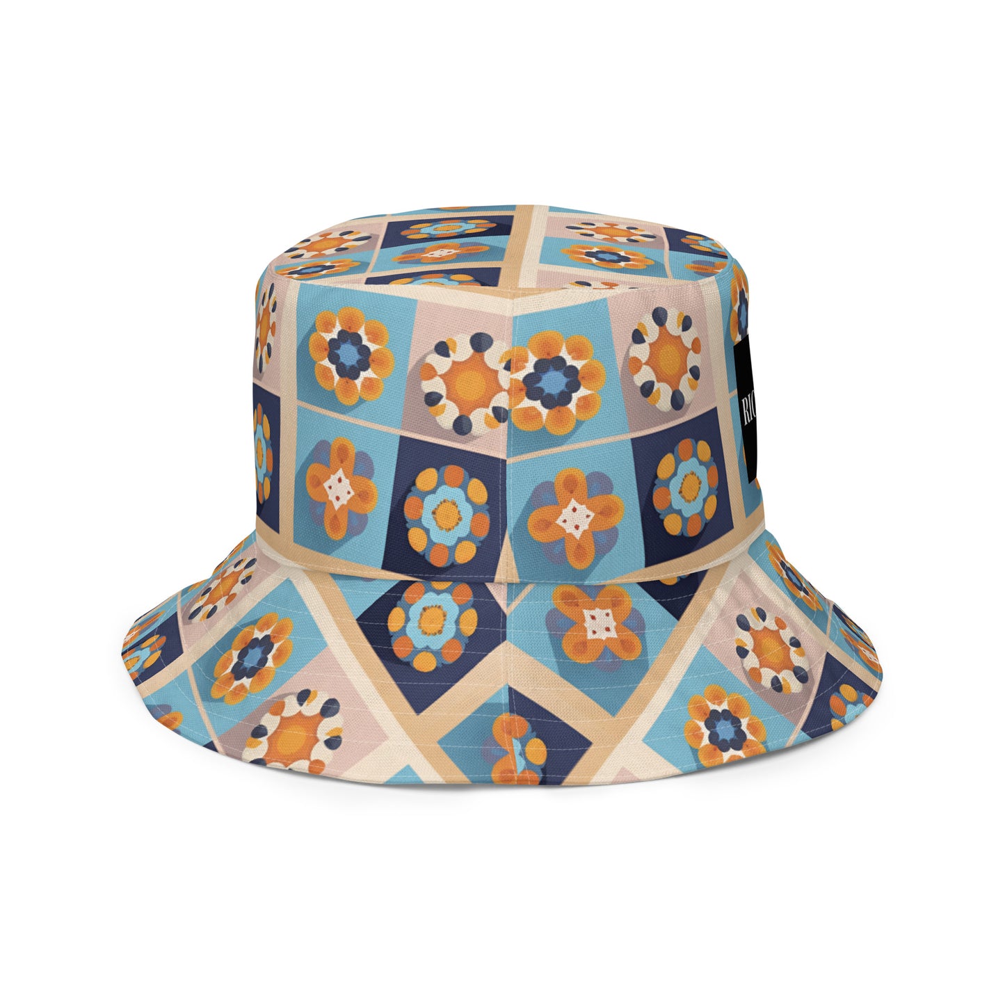 Reversible bucket hat