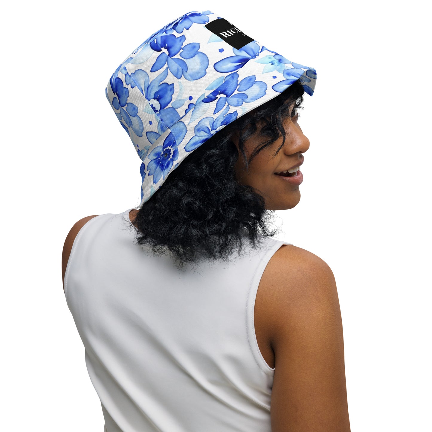 Reversible bucket hat