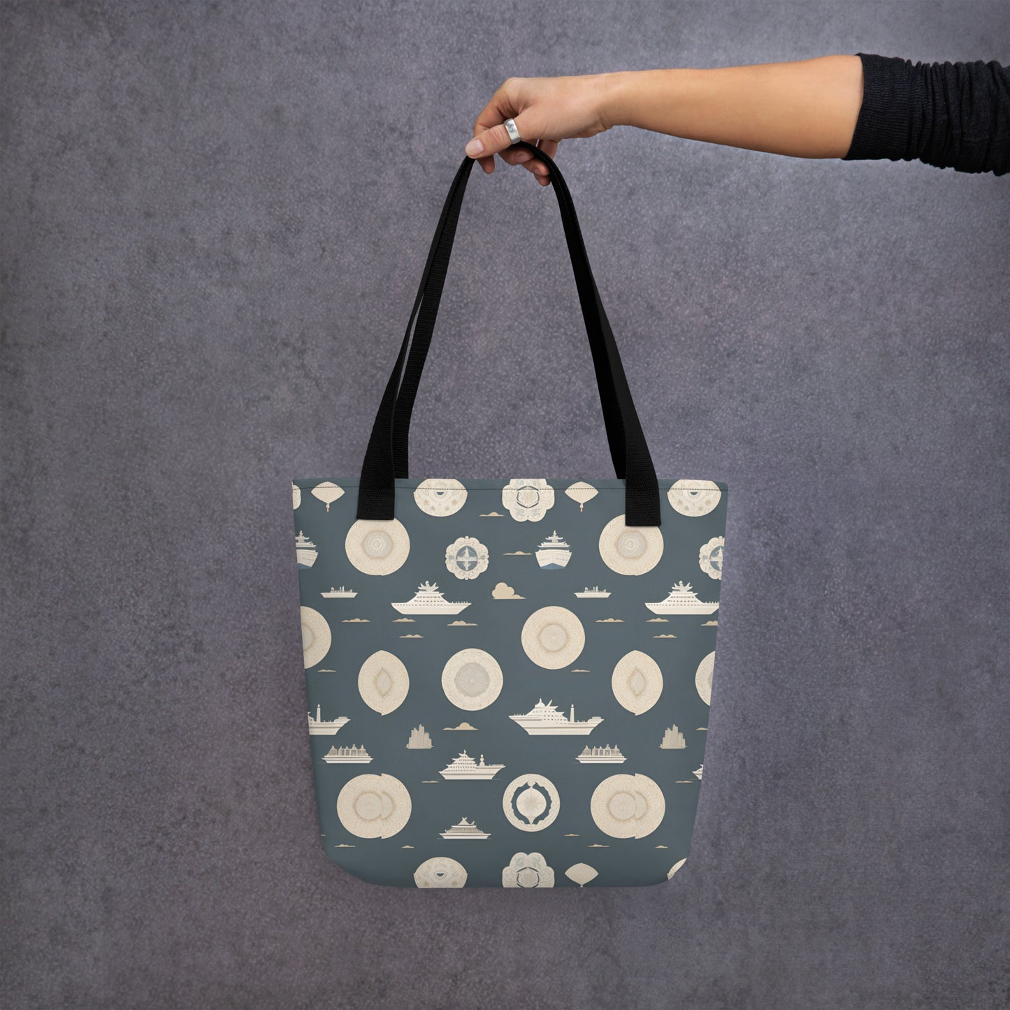 Tote bag