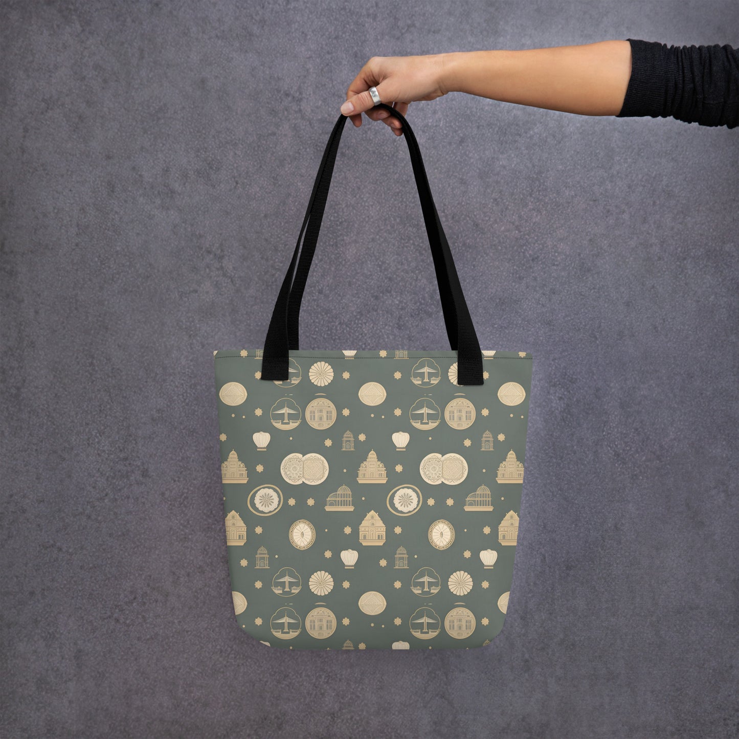 Tote bag