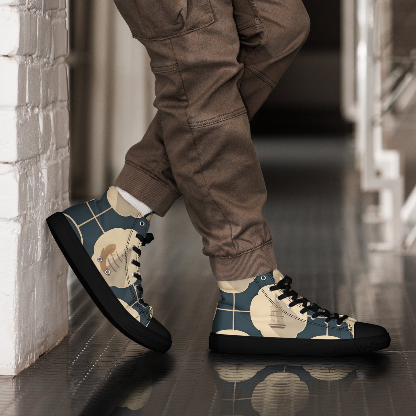 Men’s high top canvas shoes