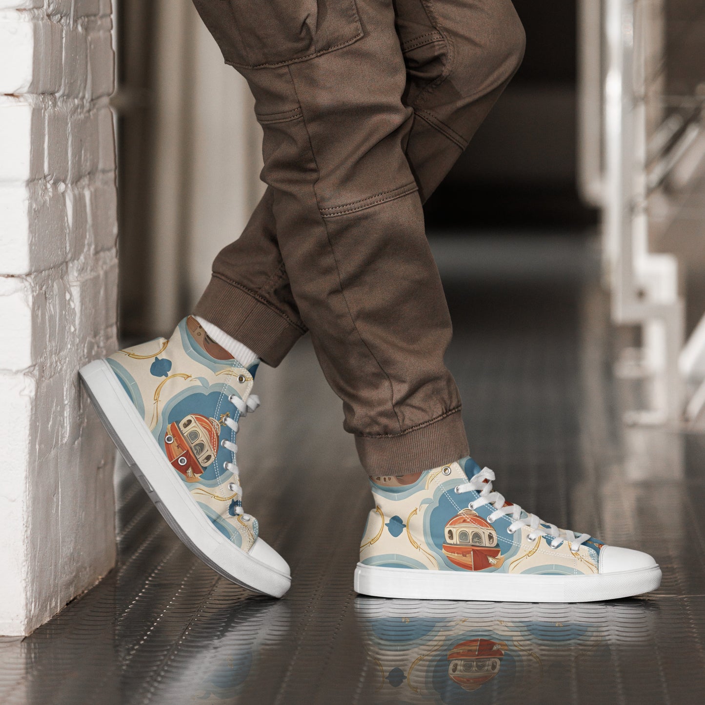 Men’s high top canvas shoes