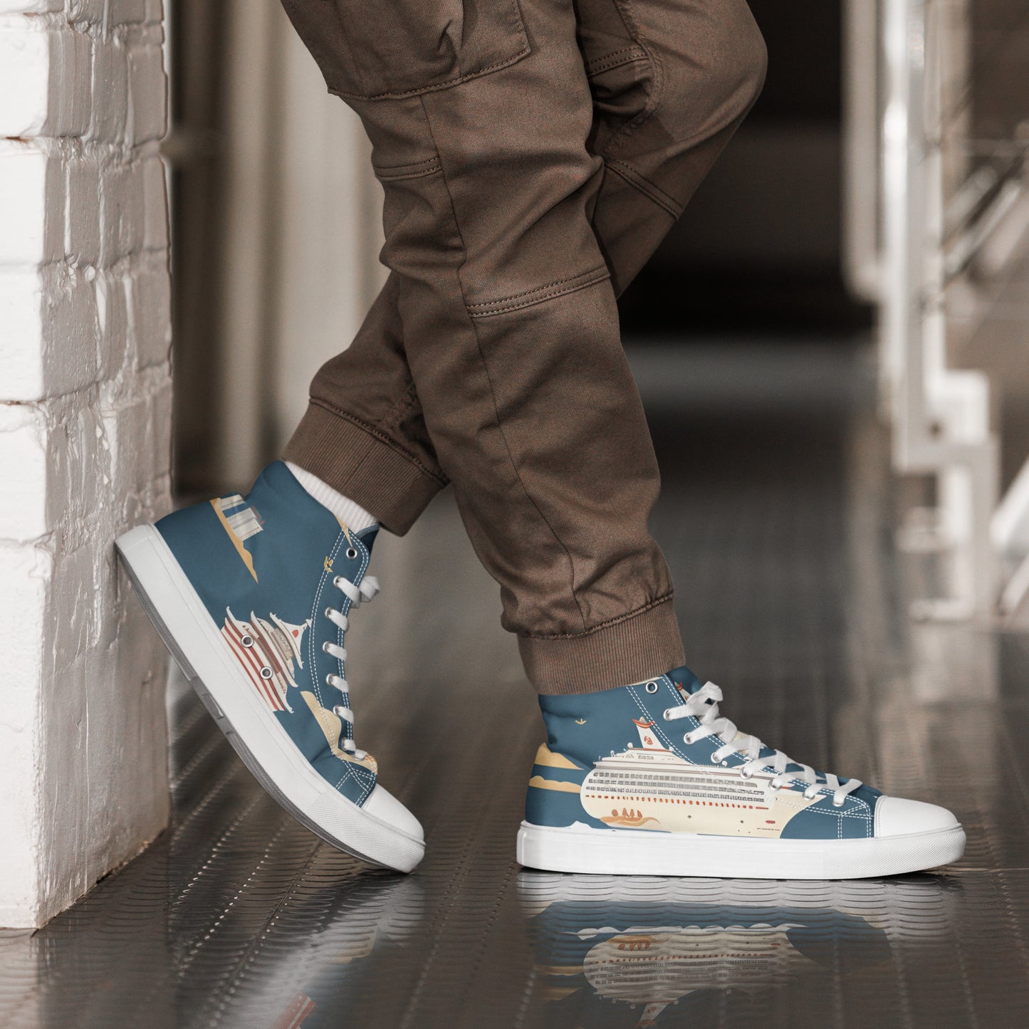 Men’s high top canvas shoes
