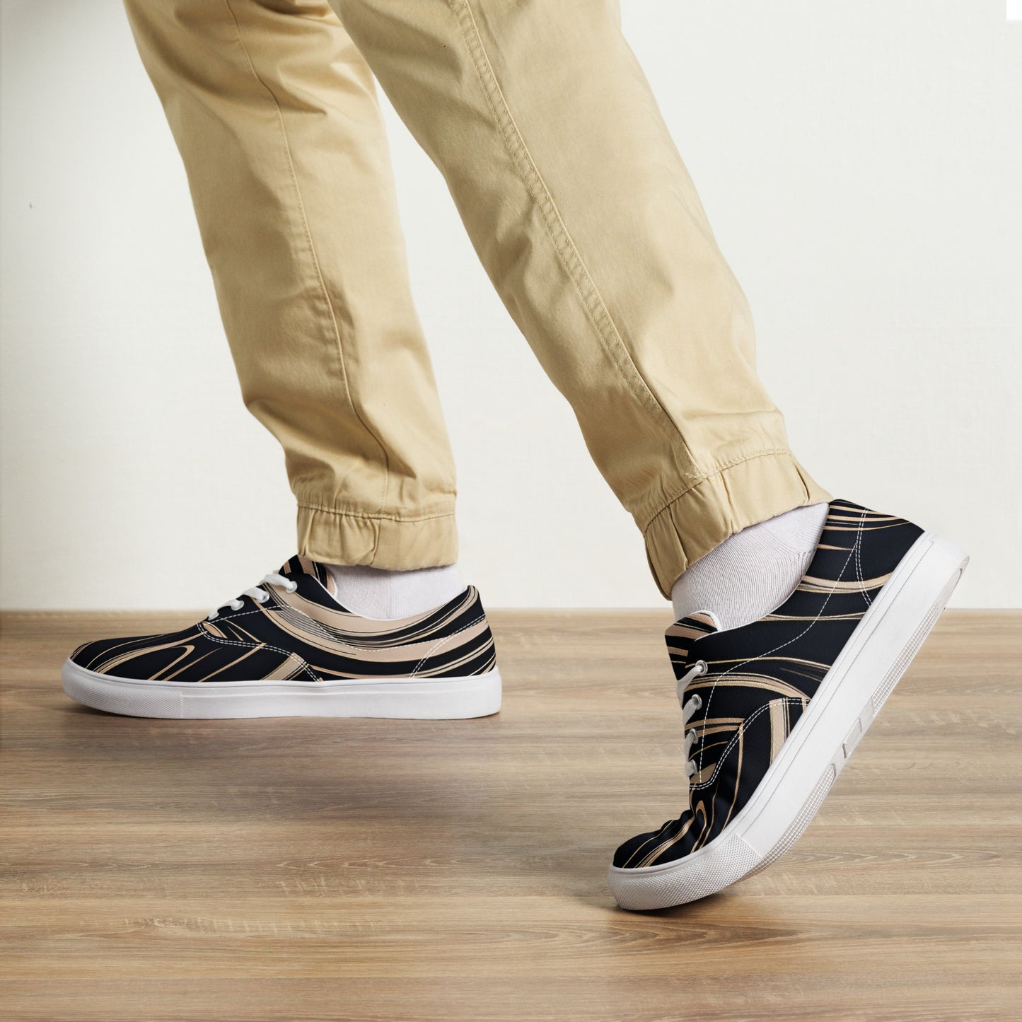 Men’s lace-up canvas shoes