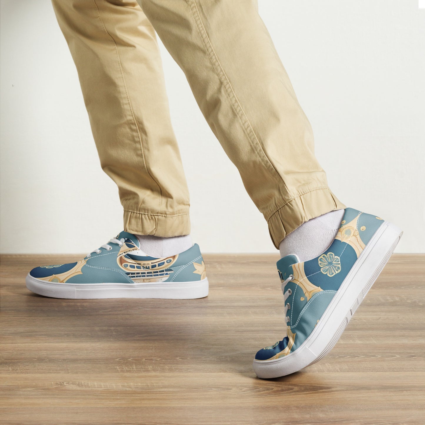 Men’s lace-up canvas shoes