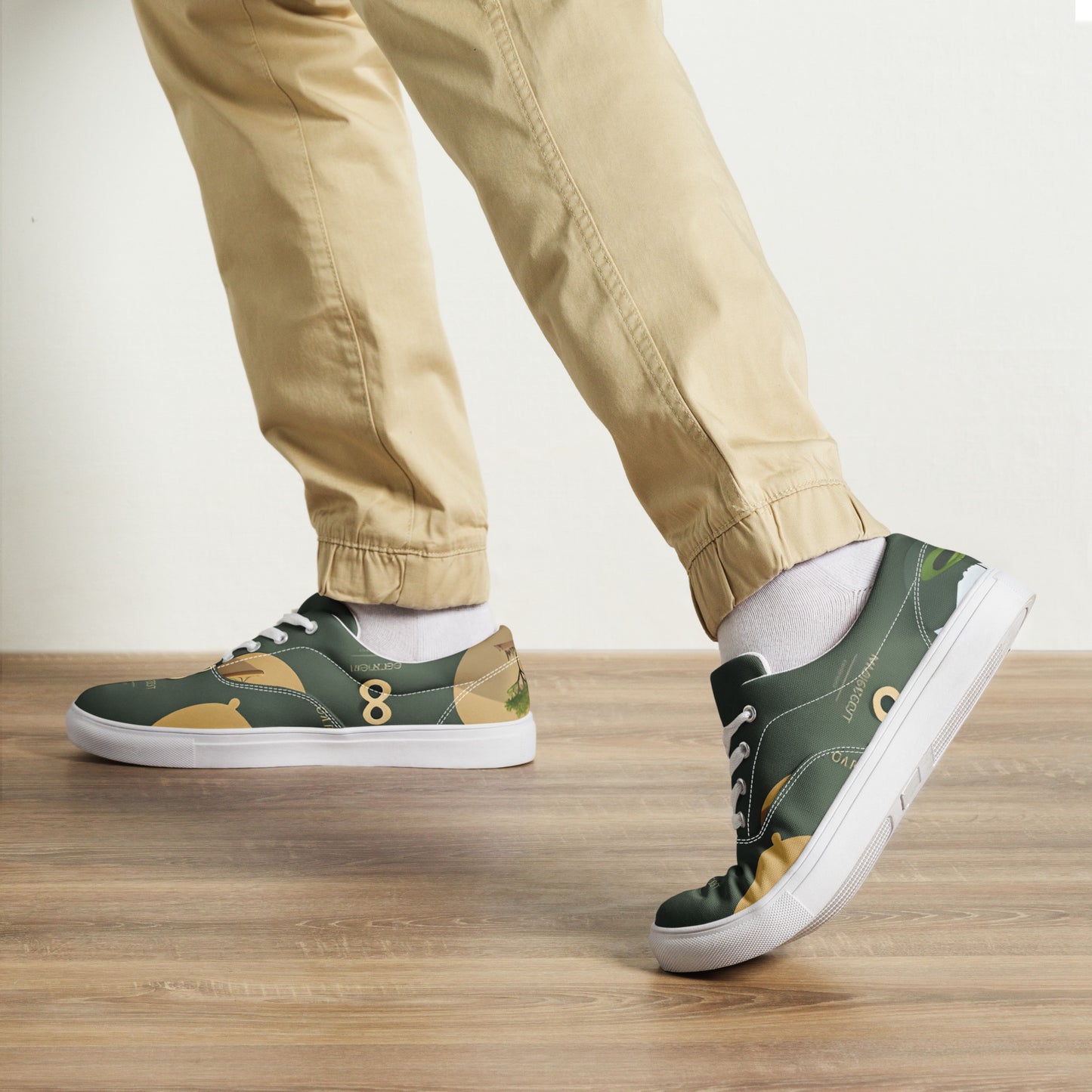 Men’s lace-up canvas shoes