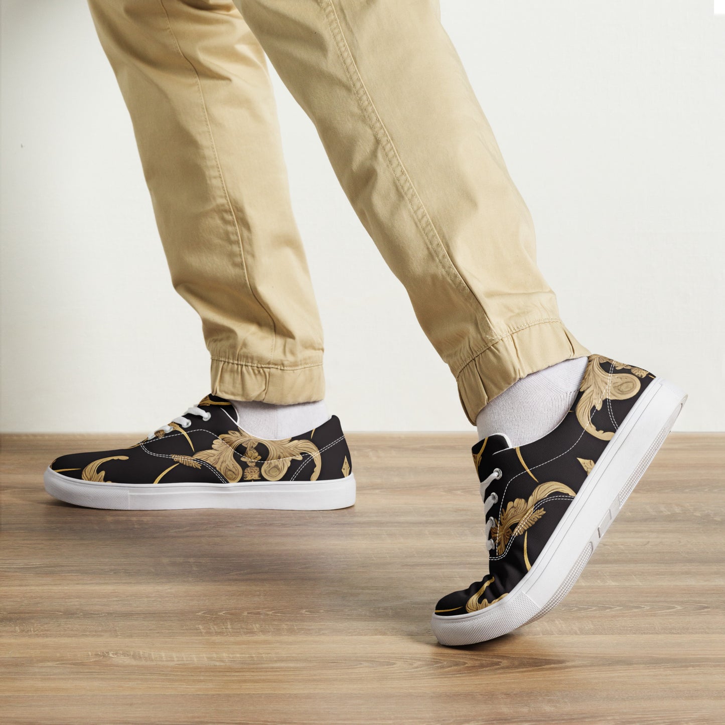 Men’s lace-up canvas shoes