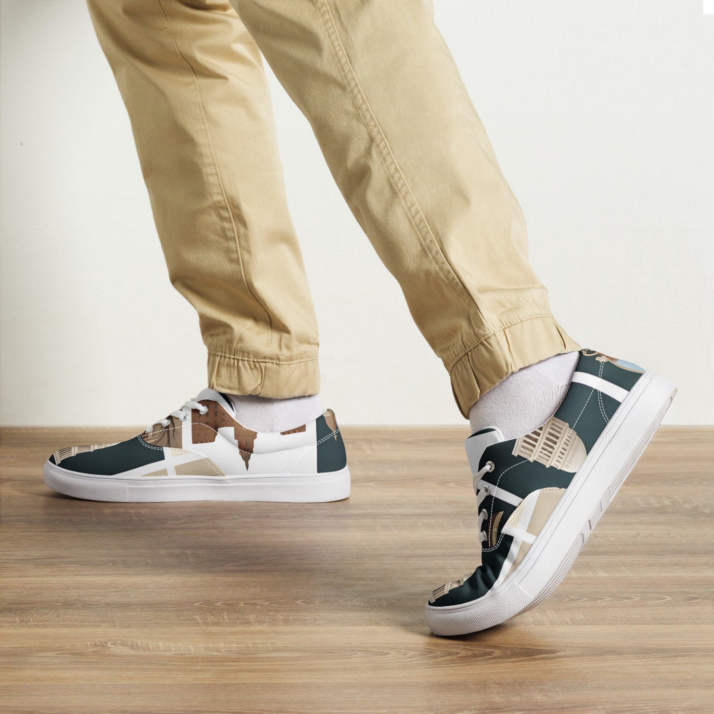 Men’s lace-up canvas shoes