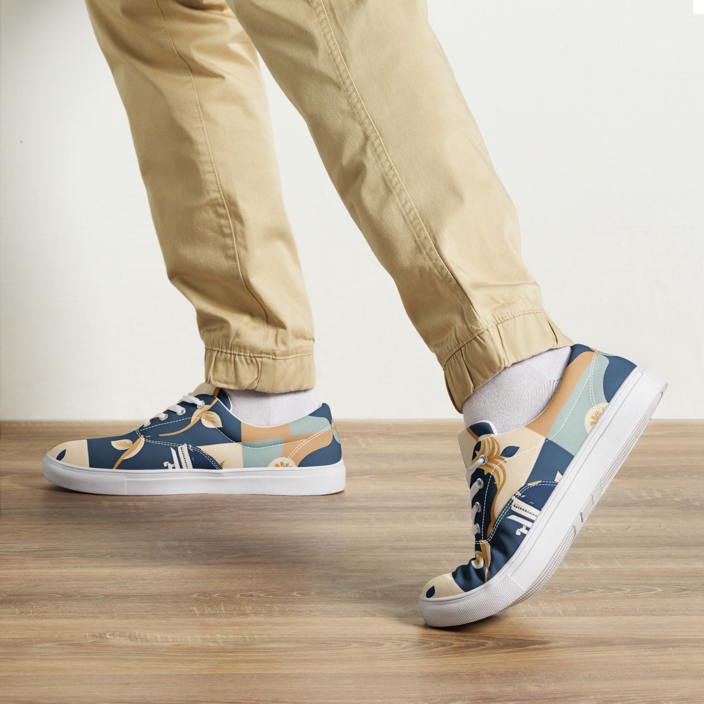 Men’s lace-up canvas shoes