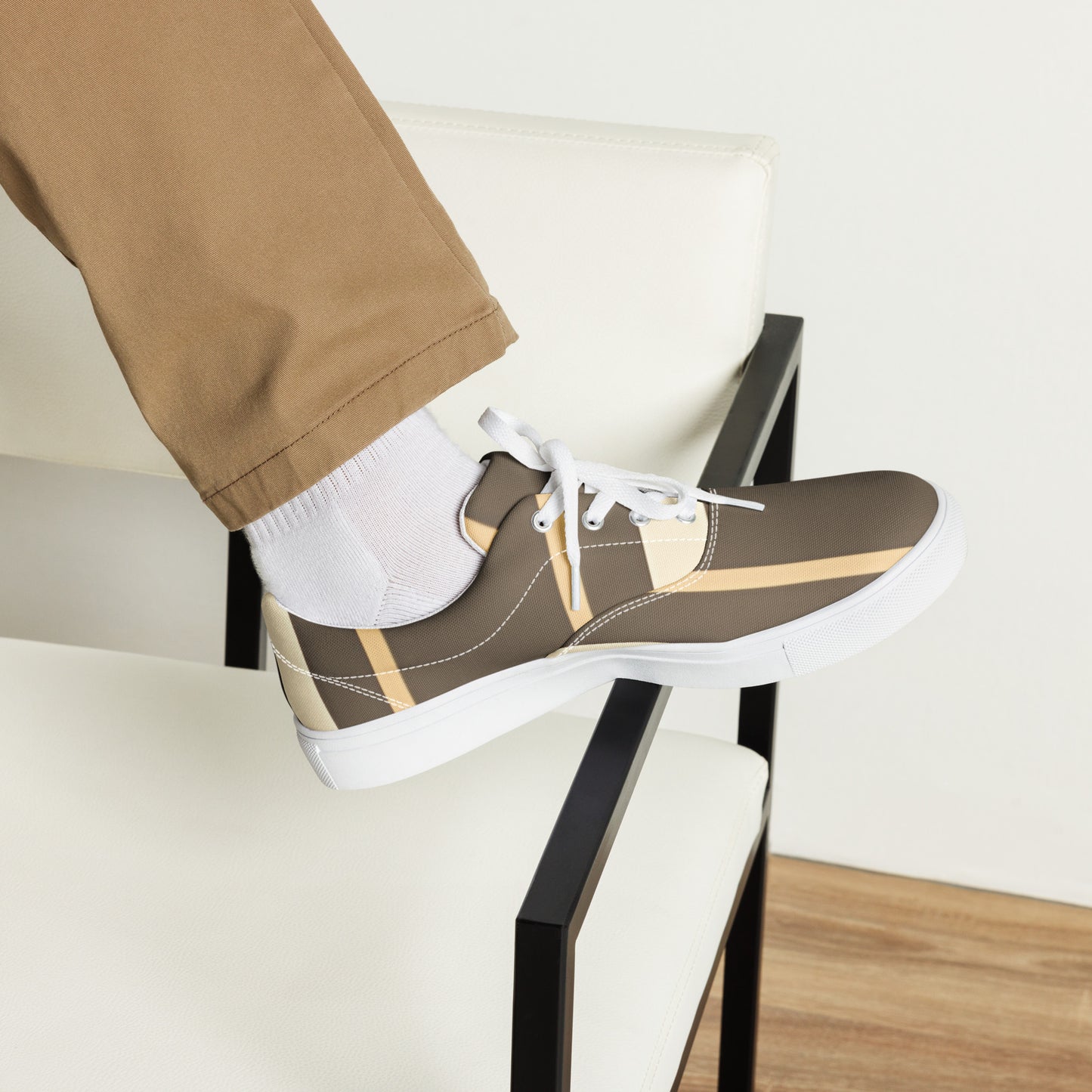 Men’s lace-up canvas shoes