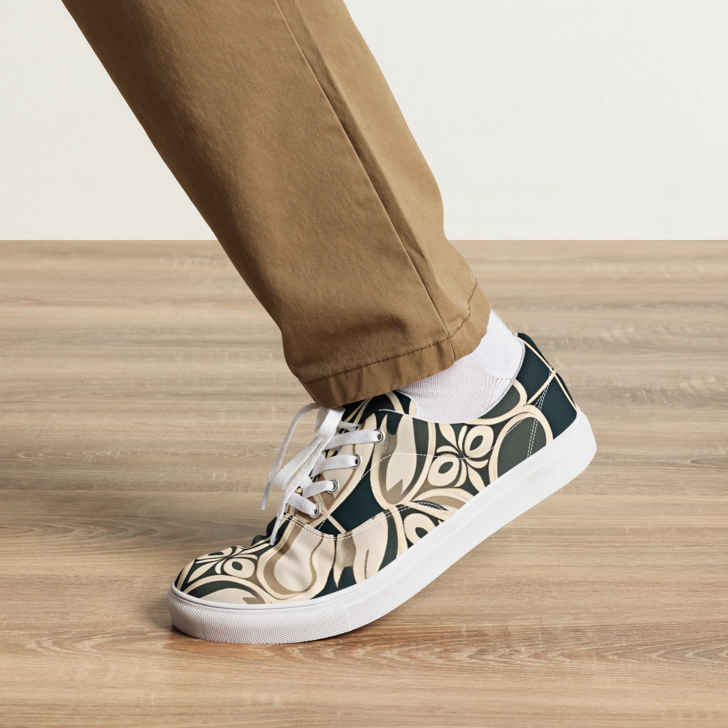 Men’s lace-up canvas shoes