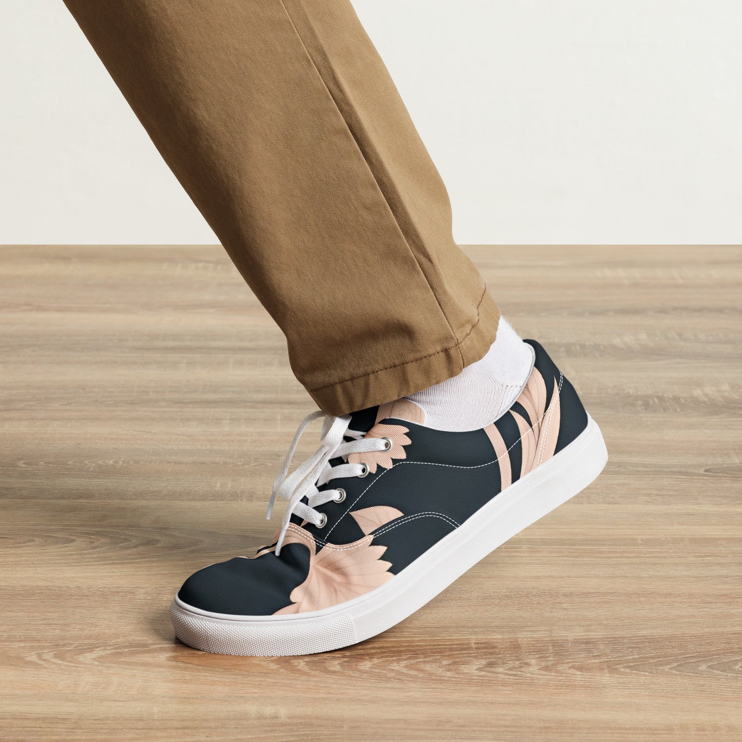 Men’s lace-up canvas shoes