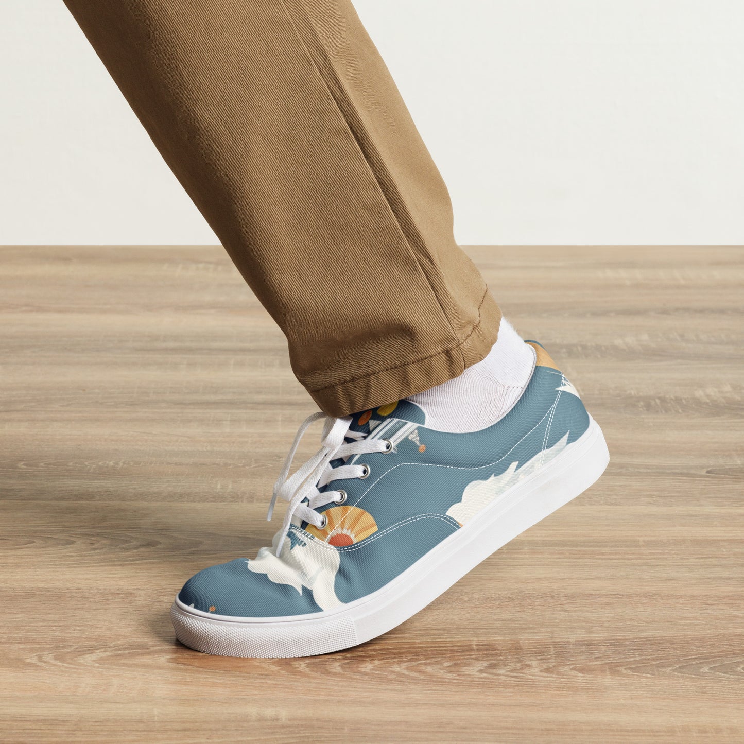 Men’s lace-up canvas shoes