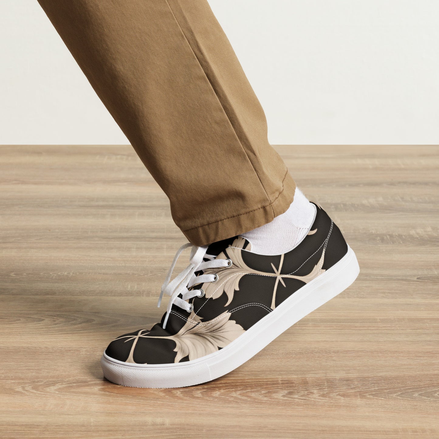 Men’s lace-up canvas shoes