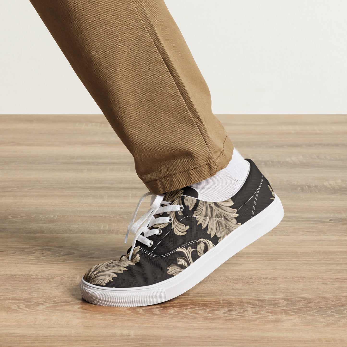 Men’s lace-up canvas shoes