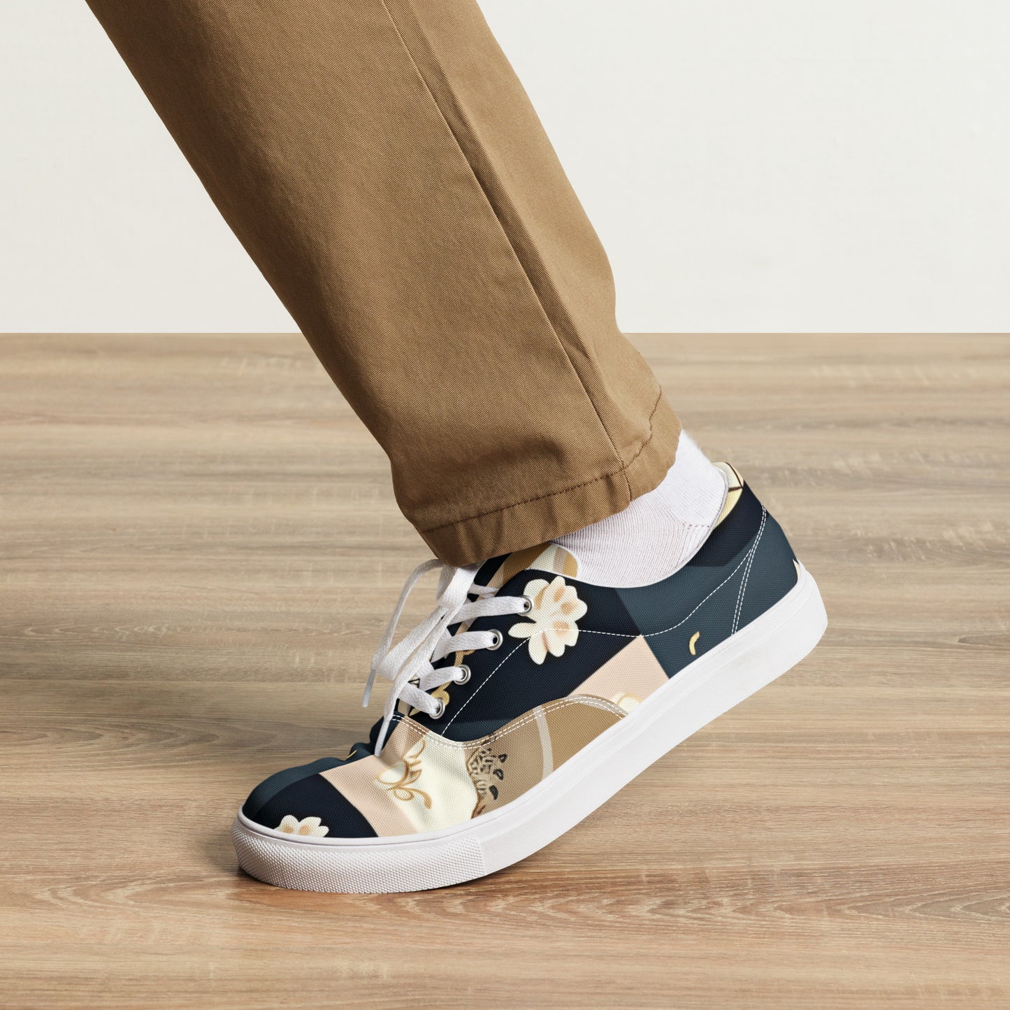 Men’s lace-up canvas shoes