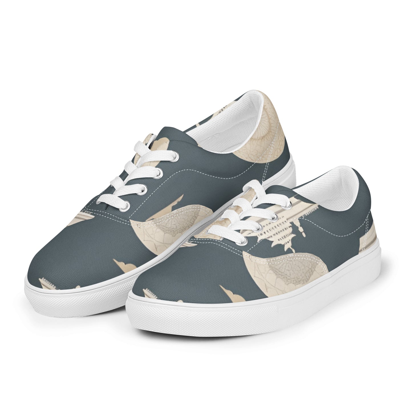 Men’s lace-up canvas shoes