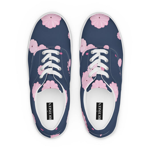 Women’s lace-up canvas shoes