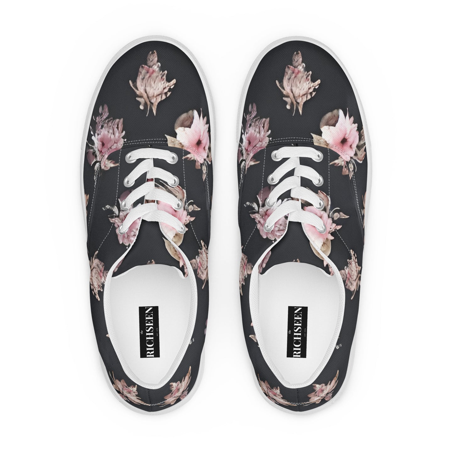 Women’s lace-up canvas shoes