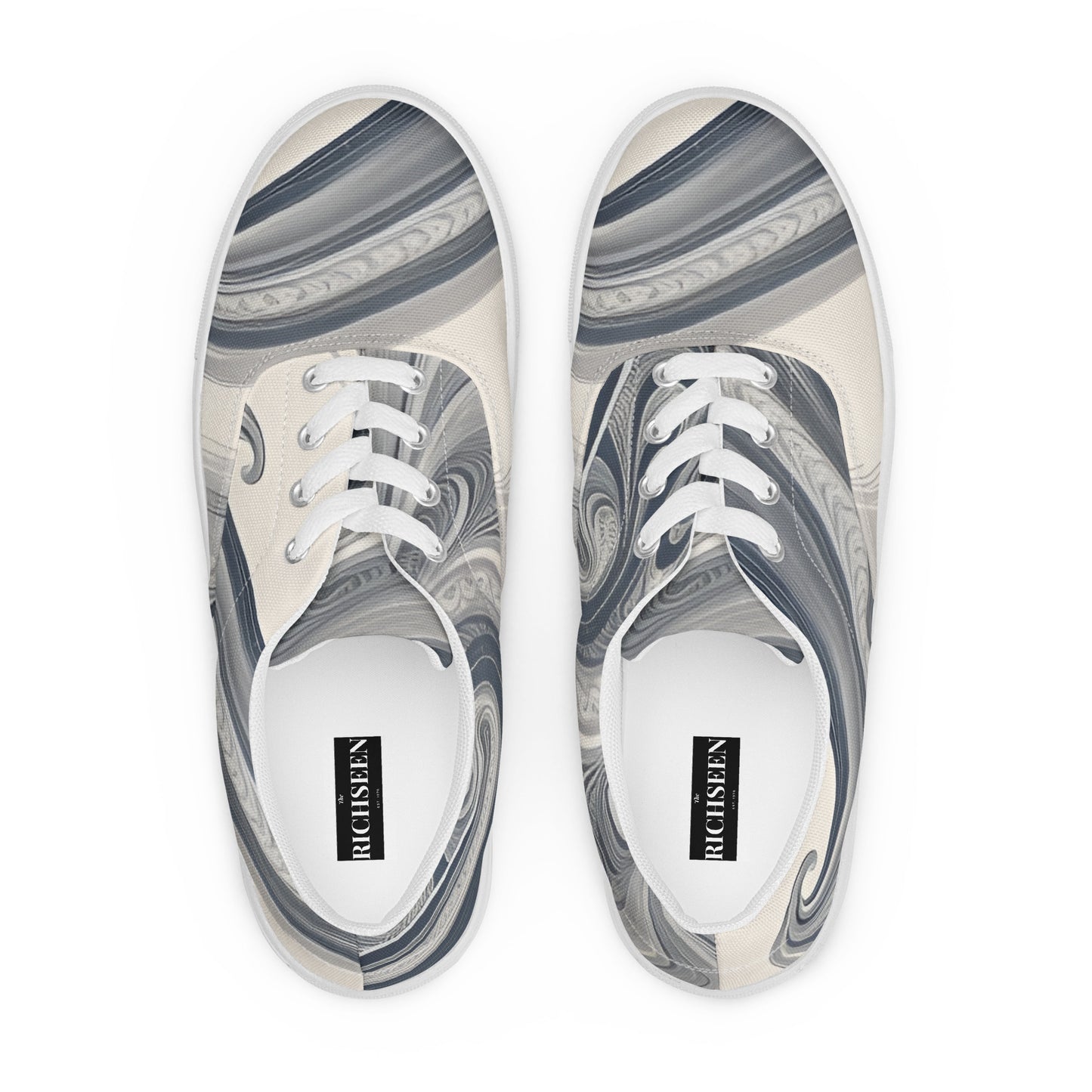 Women’s lace-up canvas shoes