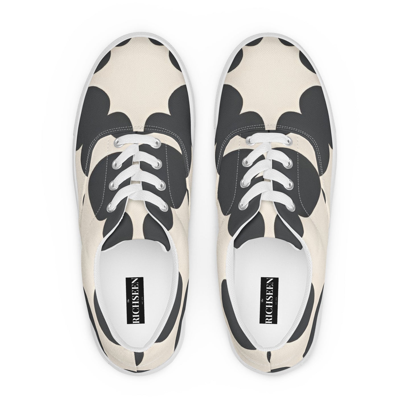 Women’s lace-up canvas shoes