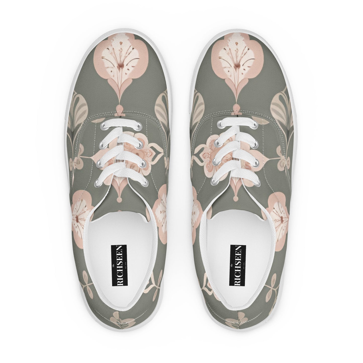 Women’s lace-up canvas shoes