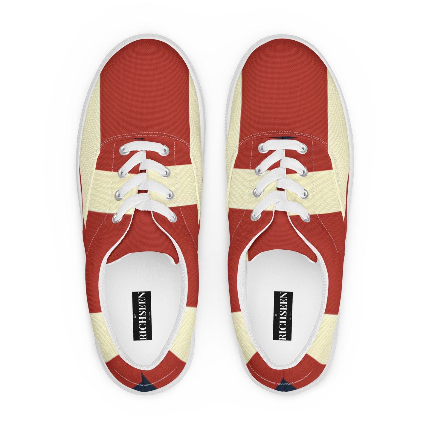 Women’s lace-up canvas shoes