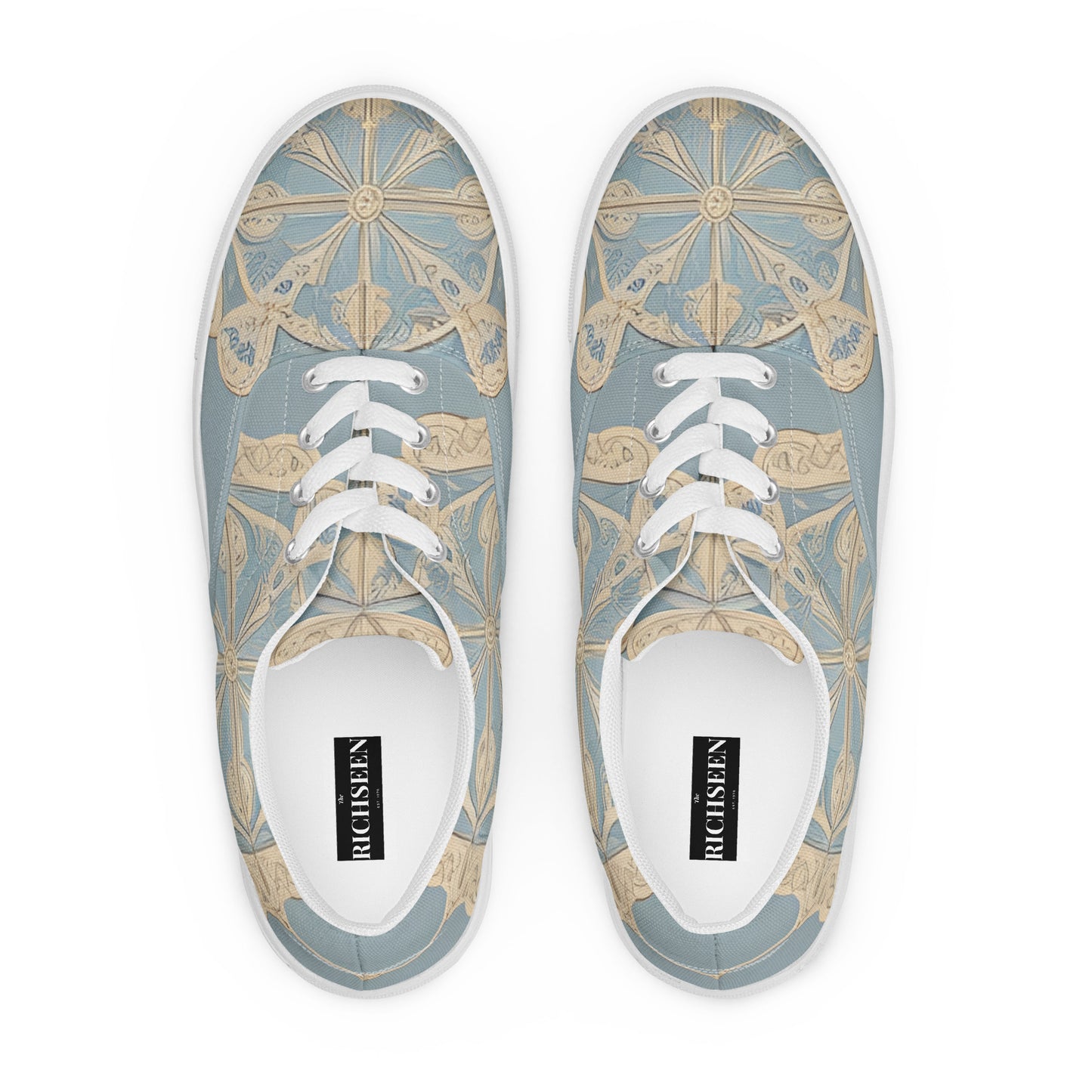 Women’s lace-up canvas shoes