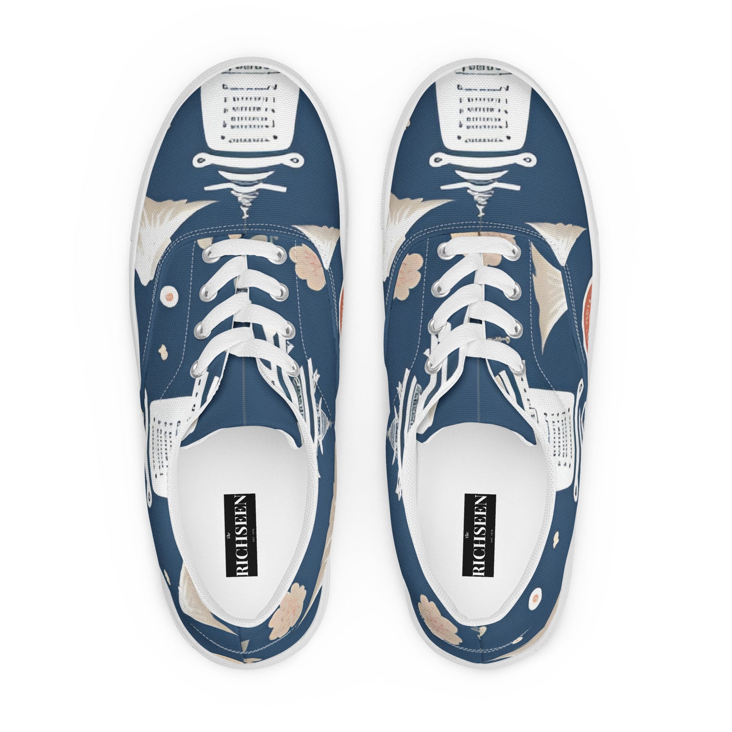 Women’s lace-up canvas shoes