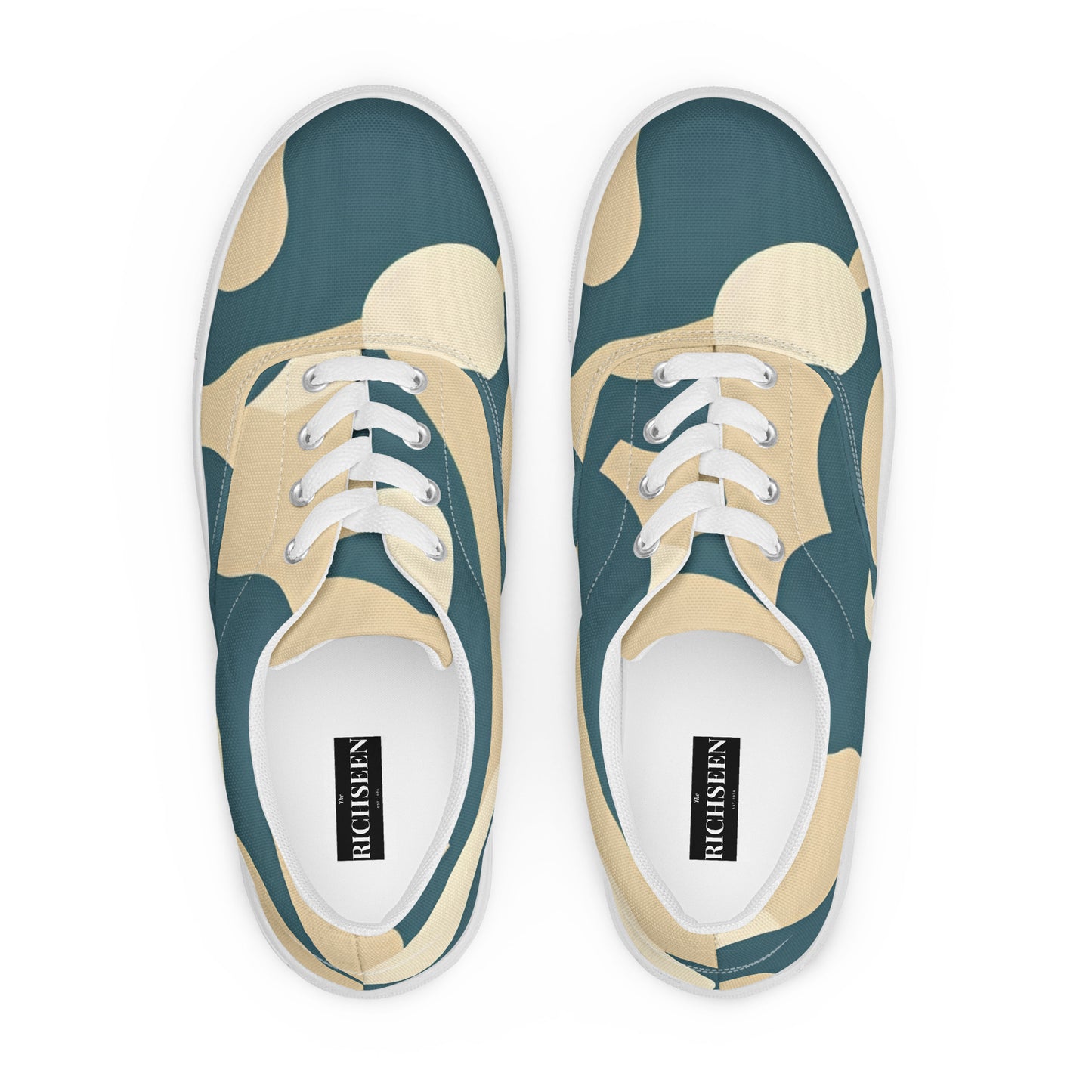 Women’s lace-up canvas shoes