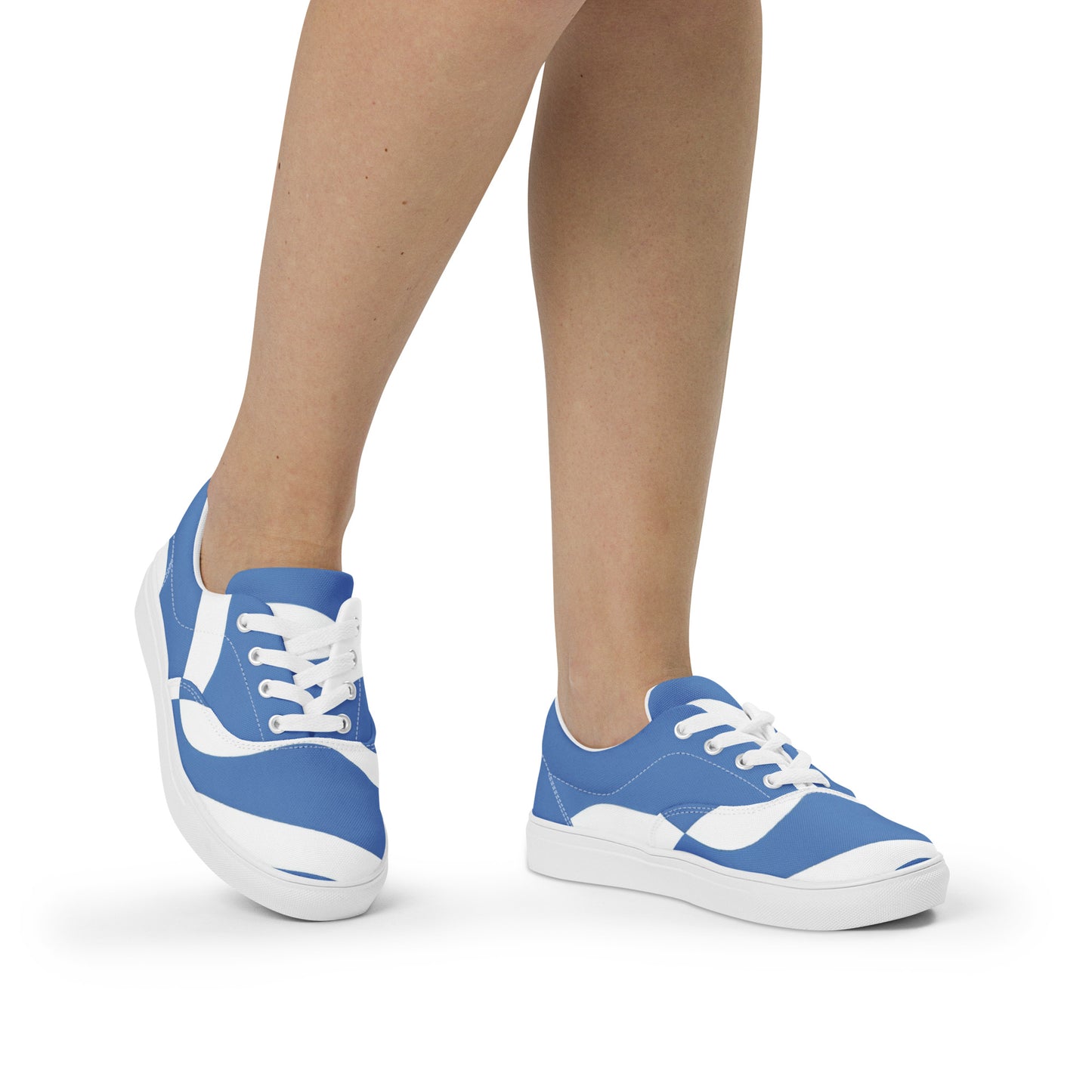 Women’s lace-up canvas shoes