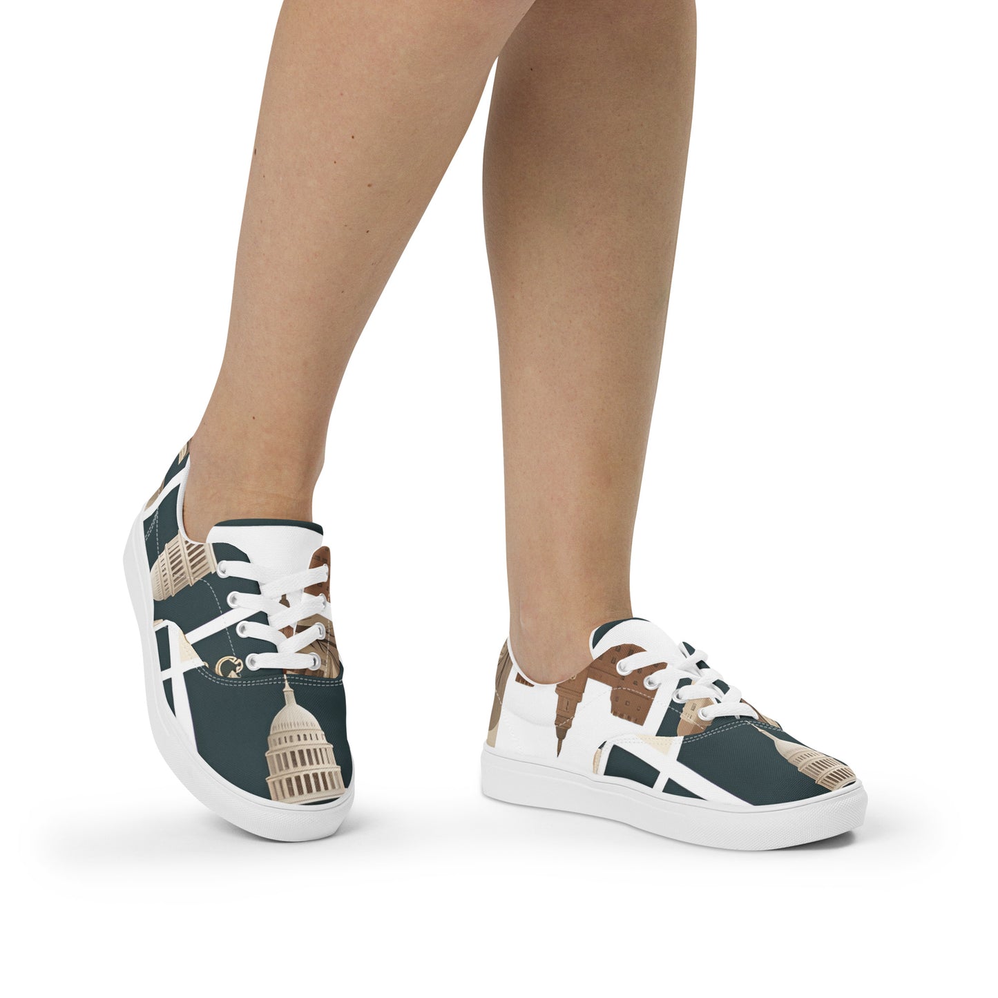 Women’s lace-up canvas shoes