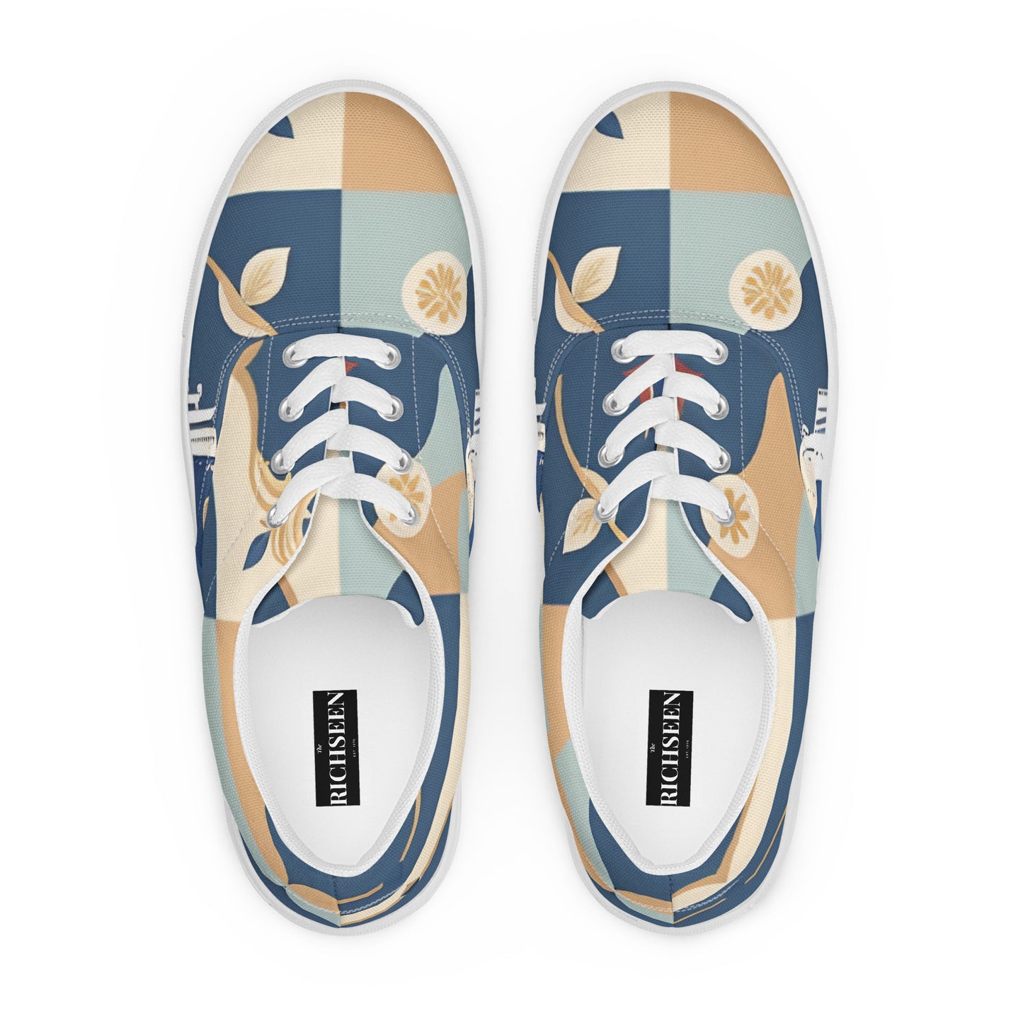 Women’s lace-up canvas shoes