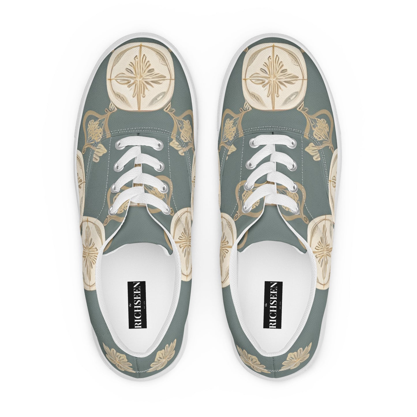 Women’s lace-up canvas shoes