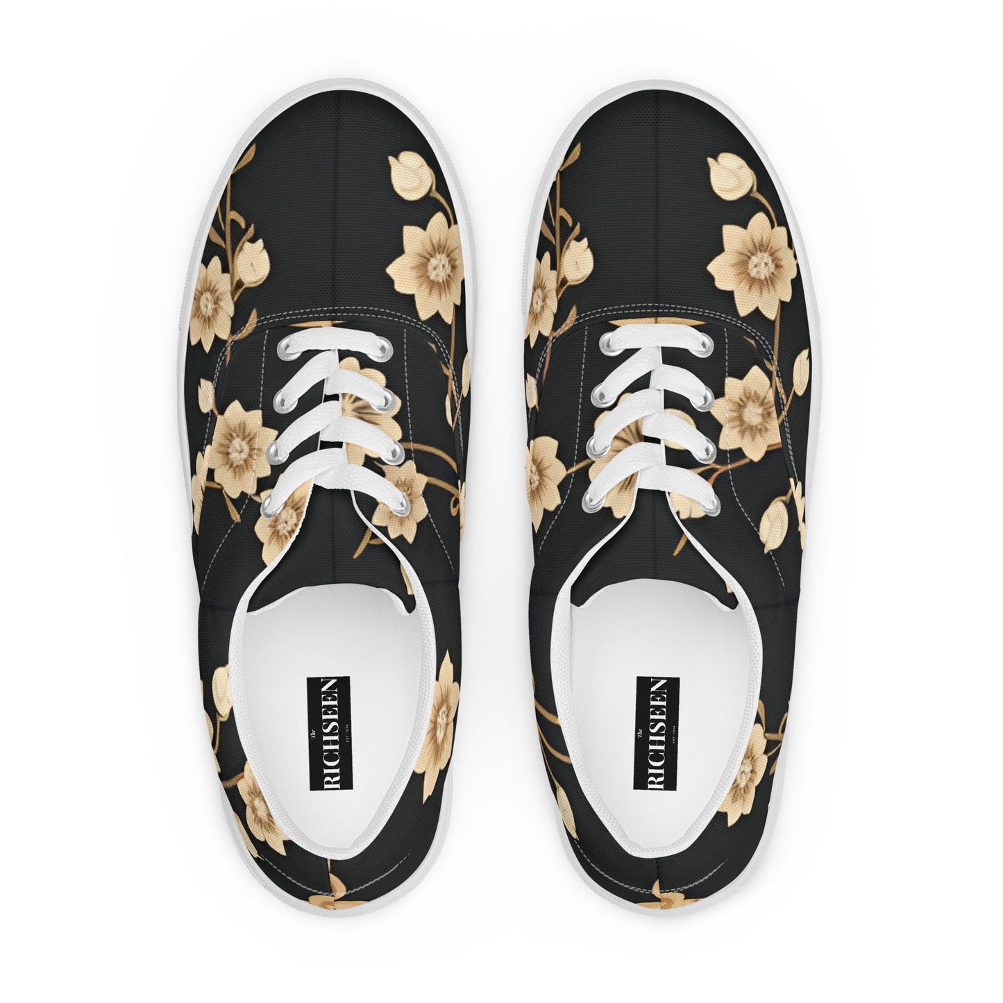 Women’s lace-up canvas shoes