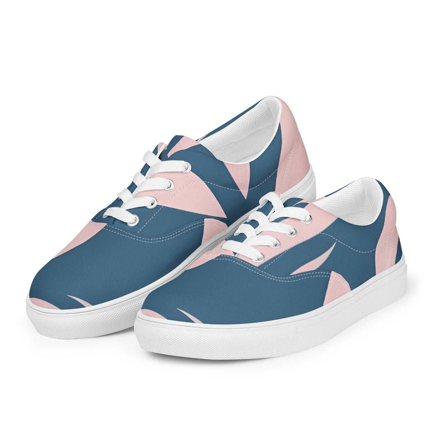 Women’s lace-up canvas shoes