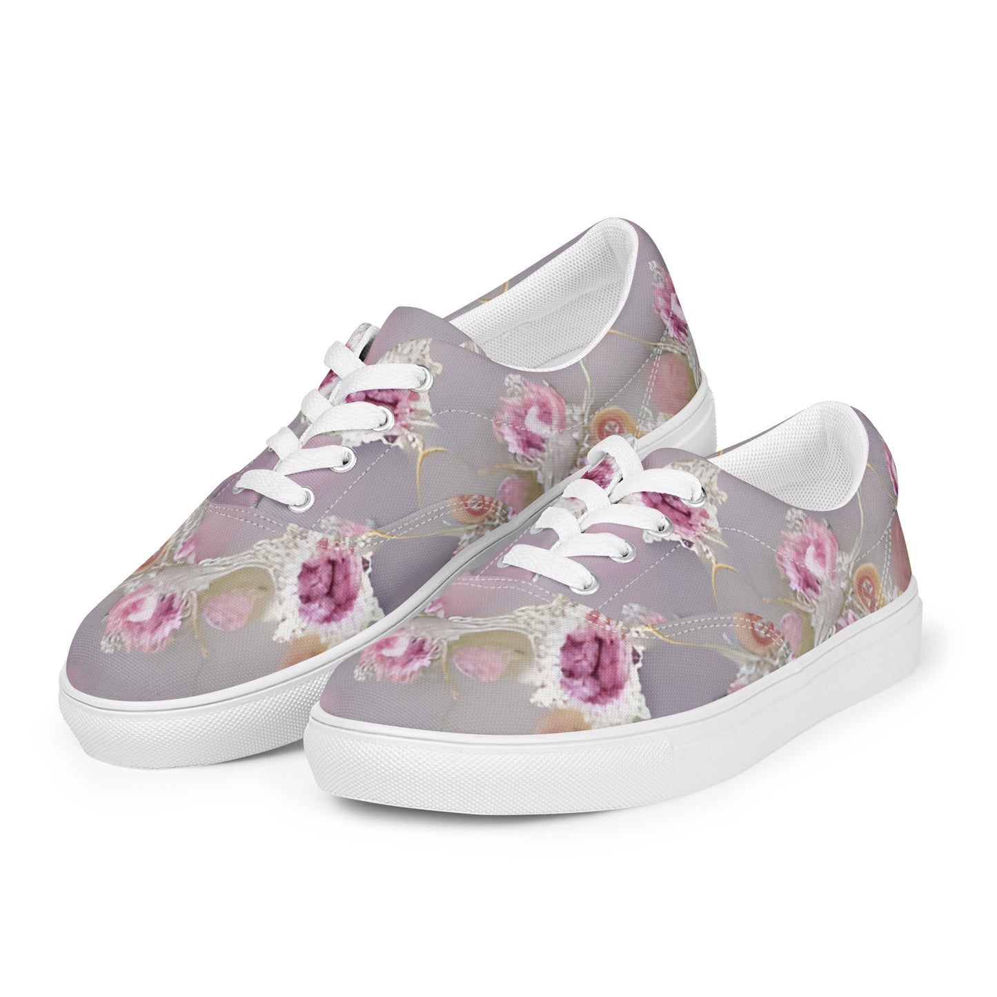 Women’s lace-up canvas shoes