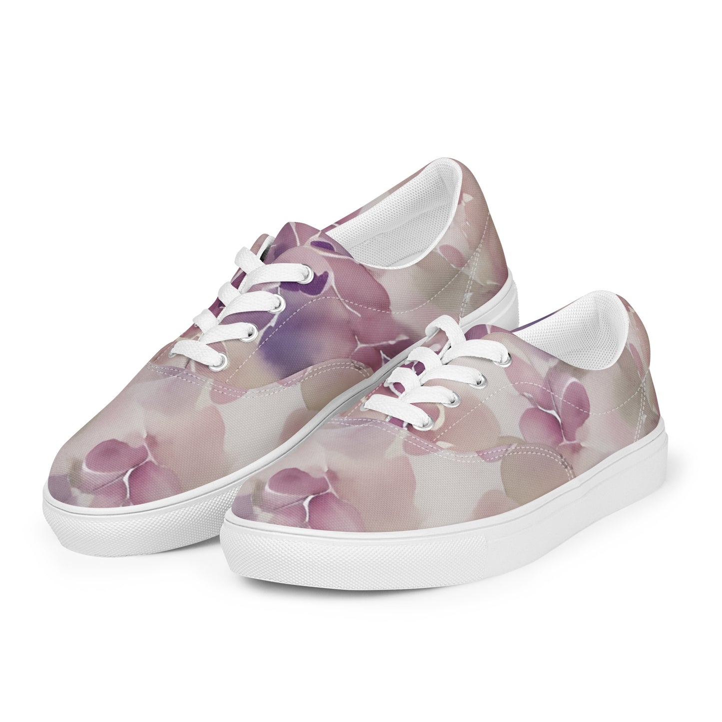 Women’s lace-up canvas shoes