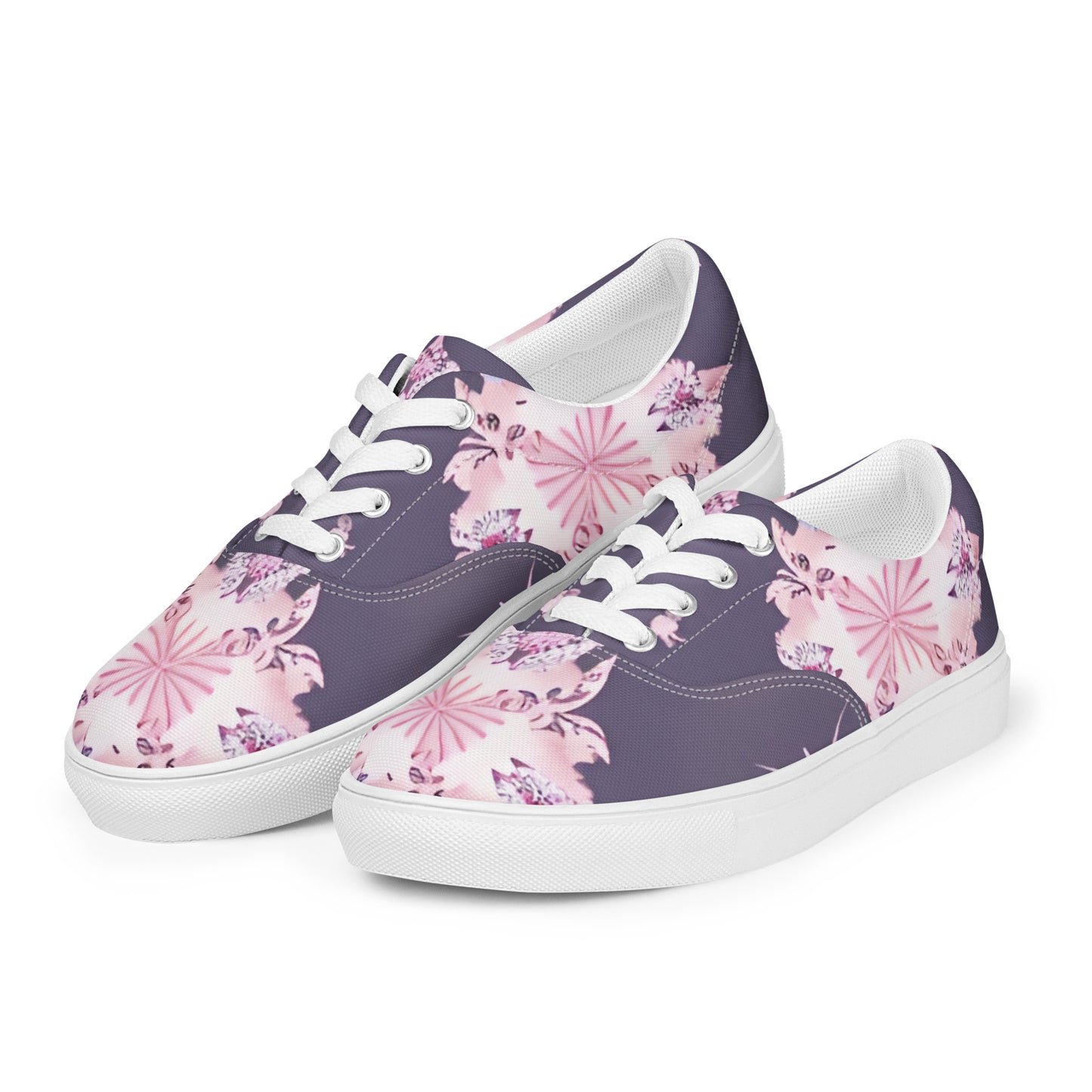 Women’s lace-up canvas shoes