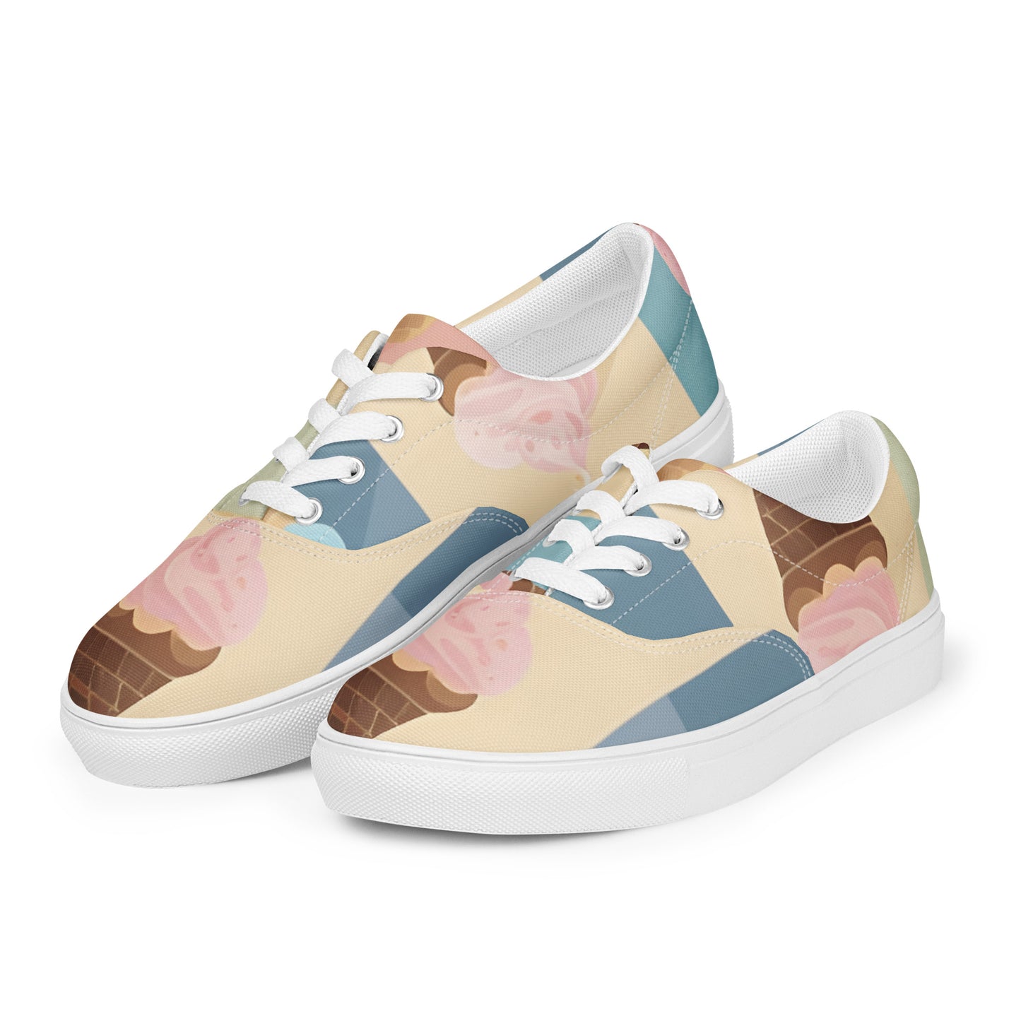 Women’s lace-up canvas shoes