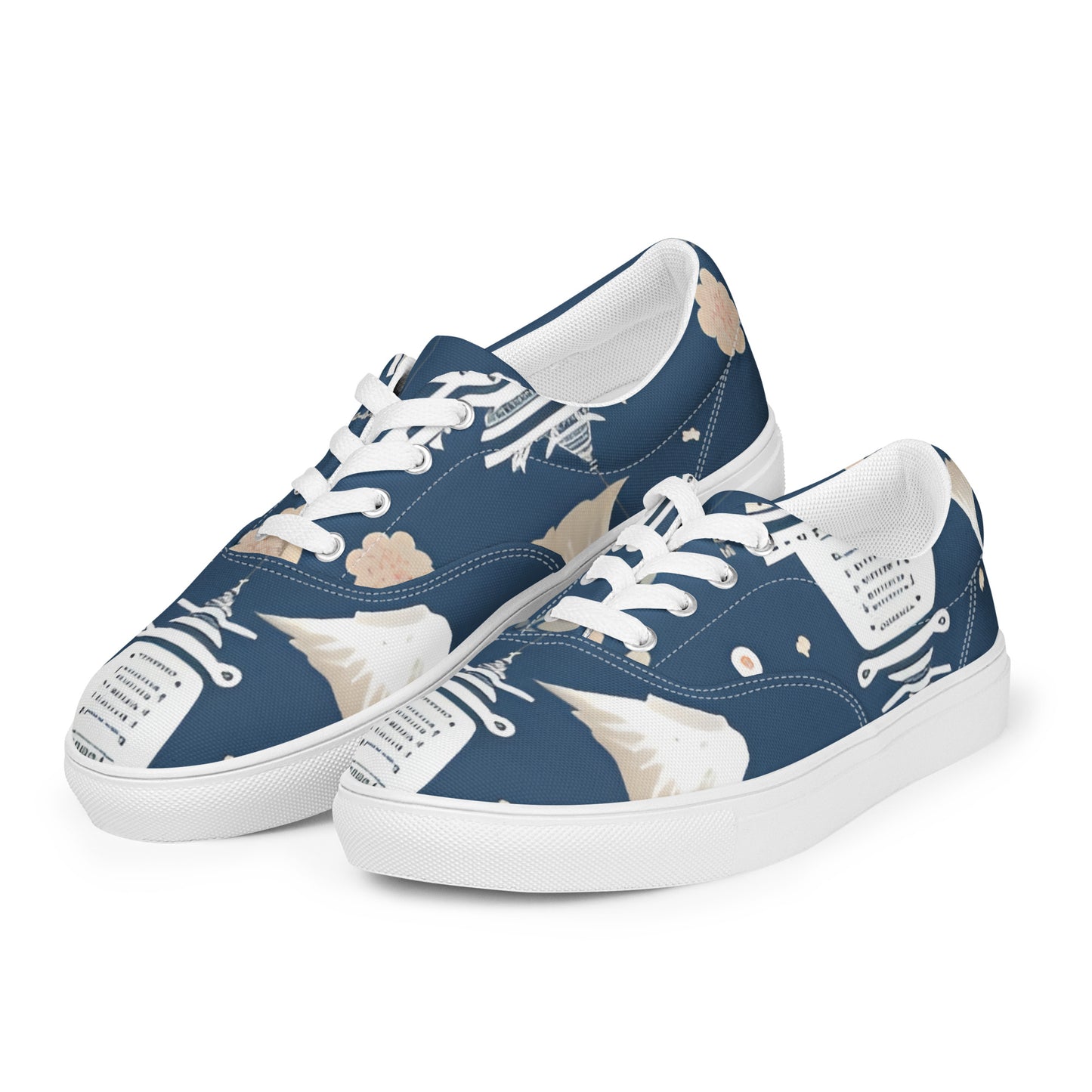 Women’s lace-up canvas shoes