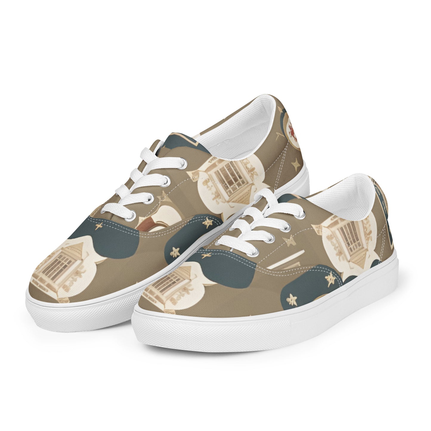 Women’s lace-up canvas shoes