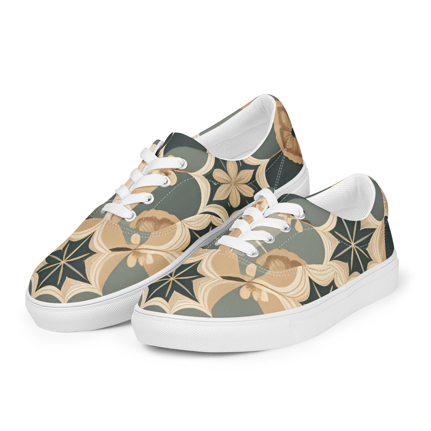 Women’s lace-up canvas shoes