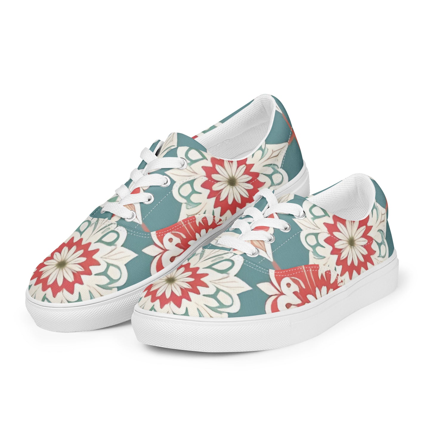 Women’s lace-up canvas shoes