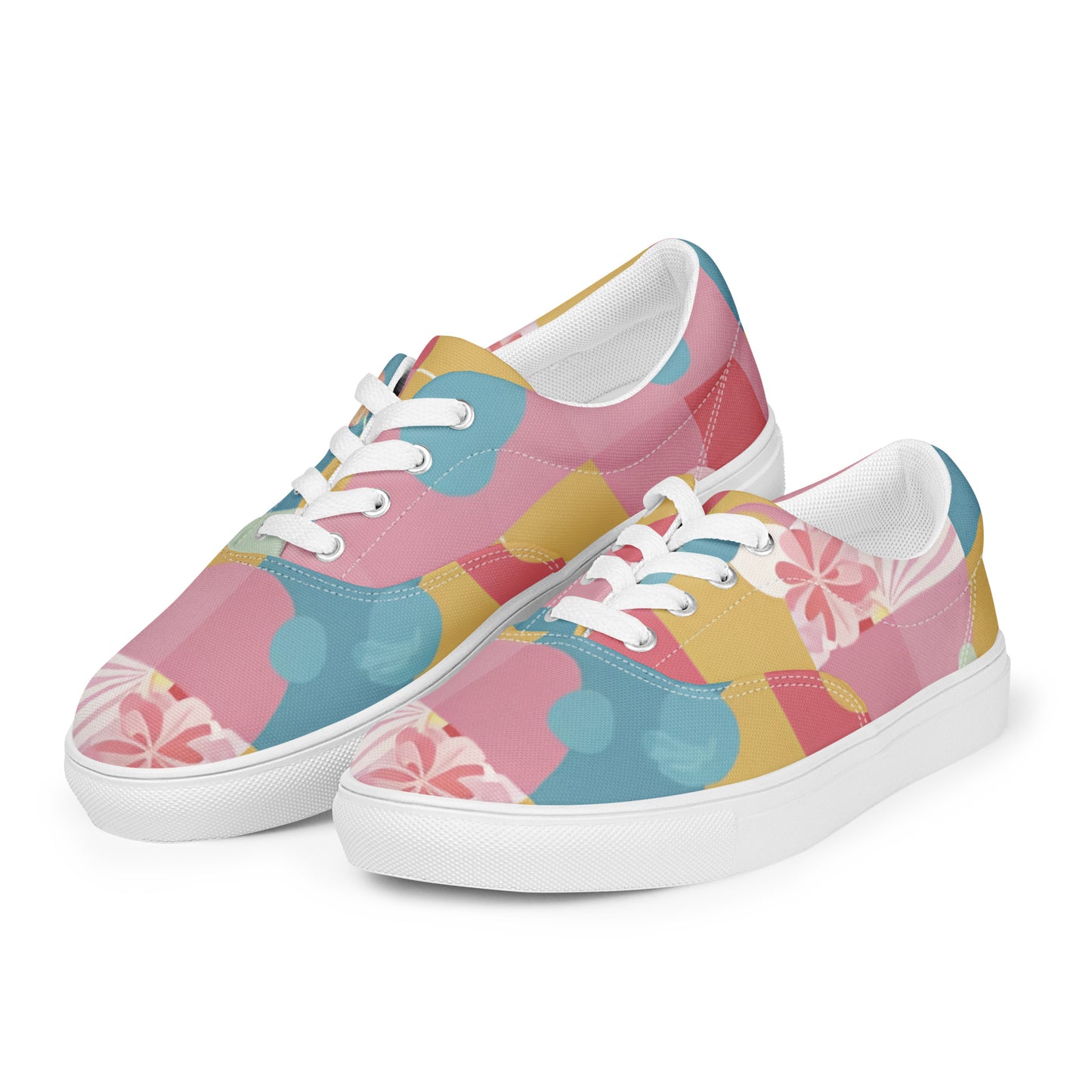 Women’s lace-up canvas shoes