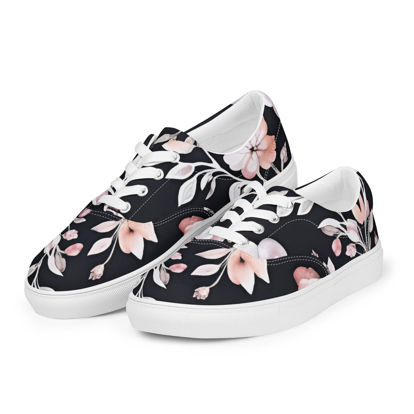 Women’s lace-up canvas shoes